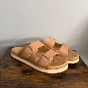 Ella flatform nisolos